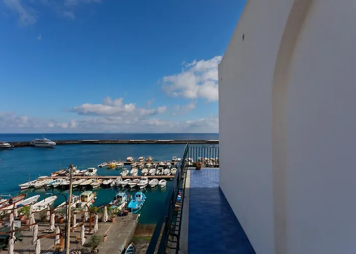 With A Sea View Apartamento